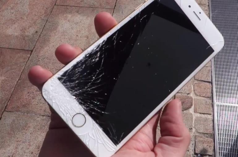 Сломанный iPhone 6