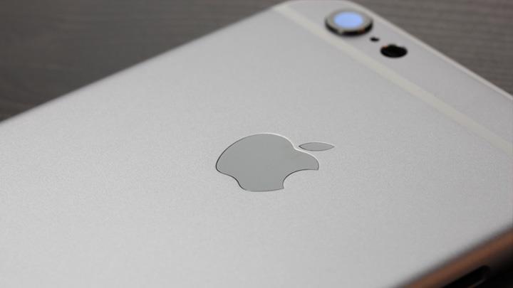 Логотип Apple в оригинальном корпусе для iPhone 6 и неоригинальном