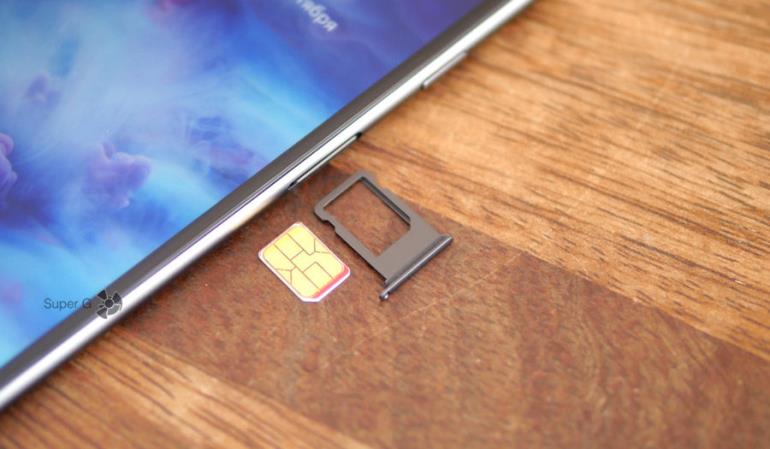 Лоток под SIM-карту Nano в iPhone 8