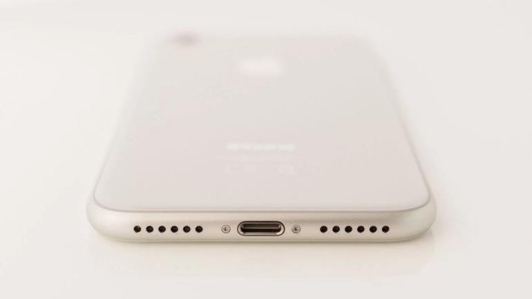 iPhone 8 - есть ли разъем для наушников